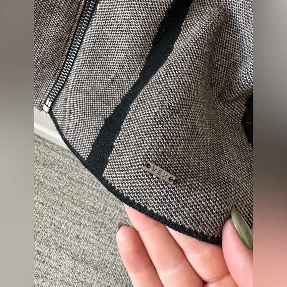 Vex Zippered Cardigan - Picture 5 of 5
